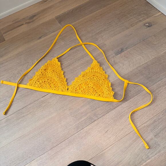 NEW NWOT “70’s Vintage Inspo” Crochet Triangle Bikini Top, GoldenYellow,Marigold - Picture 2 of 7